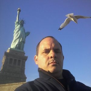 Meet your Posher, Luis alberto